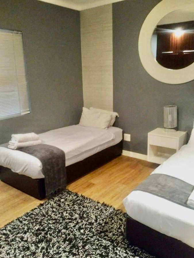 Icon Self Catering Apartment In Cape Town Near Waterfront And Cticc エクステリア 写真
