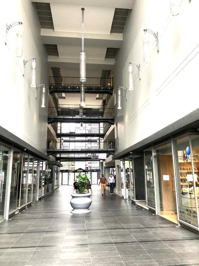 Icon Self Catering Apartment In Cape Town Near Waterfront And Cticc エクステリア 写真