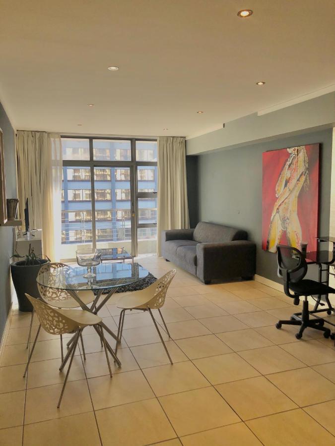 Icon Self Catering Apartment In Cape Town Near Waterfront And Cticc エクステリア 写真